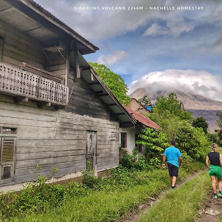 Nachelle Homestay Berastagi Exterior foto